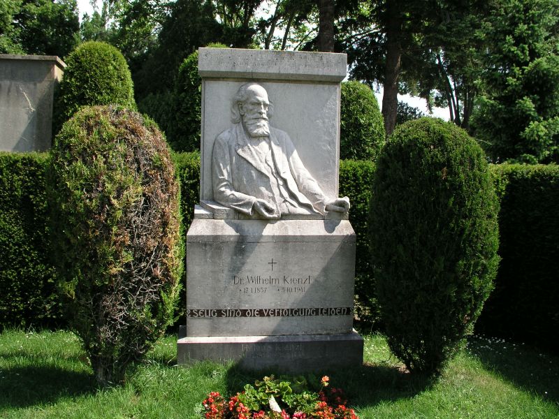 Ehrengrab von Wilhelm Kienzl auf dem Wiener Zentralfriedhof