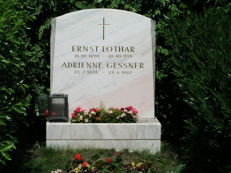 Ehrengrab von Adrienne Gessner und Ernst Lothar auf dem Wiener Zentralfriedhof