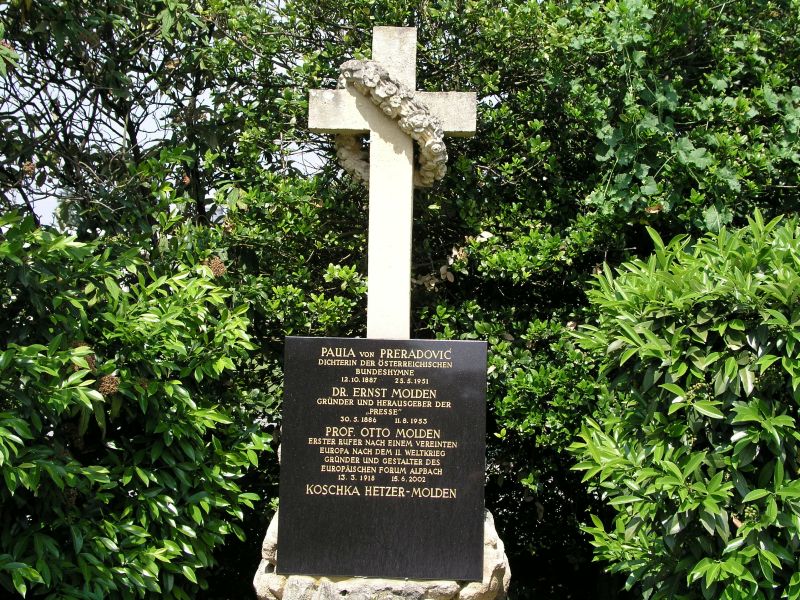 Ehrengrab von Paula von Preradovic und Otto Molden auf dem Wiener Zentralfriedhof