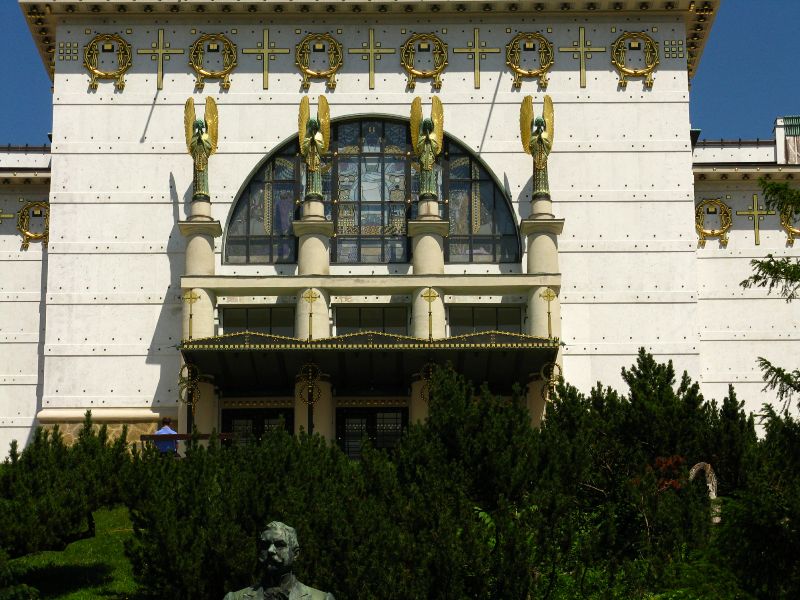 Otto Wagner Spital mit Otto Wagner Jugendstil Kirche am Steinhof (Baumgartner Höhe) in Wien