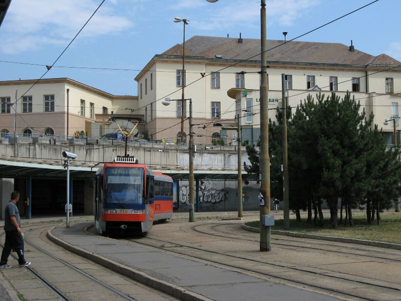 Endstation der Linie 13 am Hauptbahnhof in Bratislava