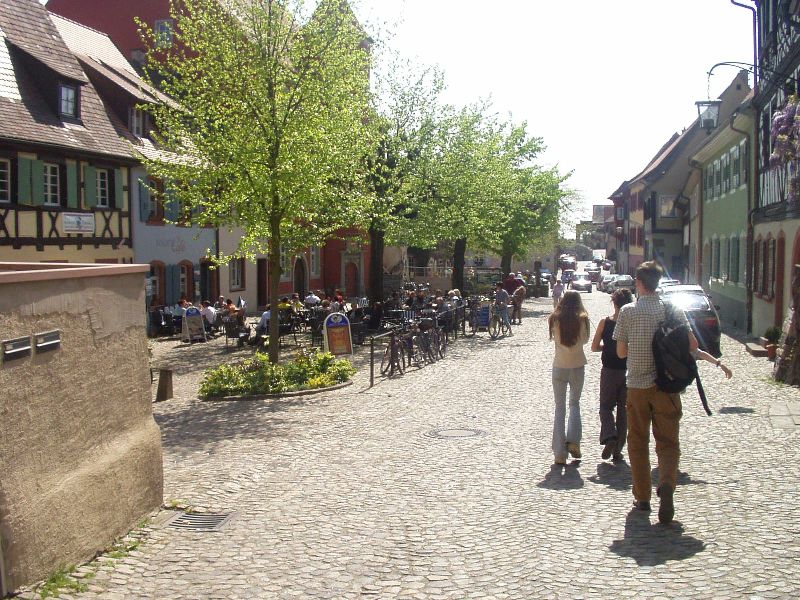 Burkheim, Hauptstraße