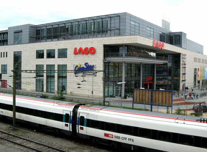 Lago Einkaufszentrum beim Bahnhof in Konstanz