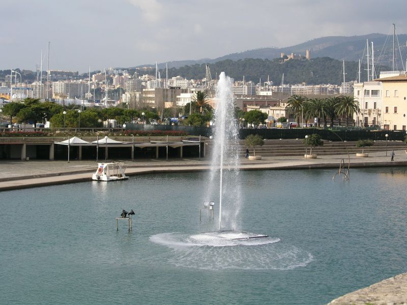 Palma, mit dem Parc de la mar und Schloss Bellver