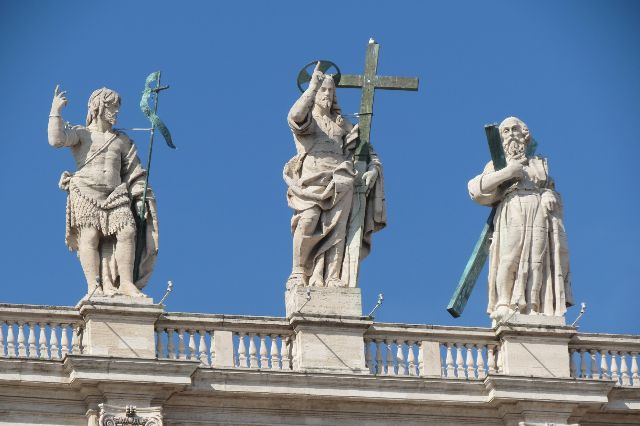 Petersplatz und Petersdom im Vatikan in Rom