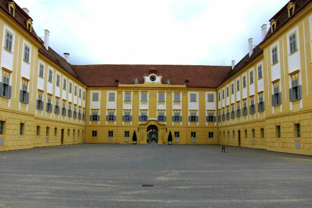 Schloss Hof zwischen Wien und Bratislava