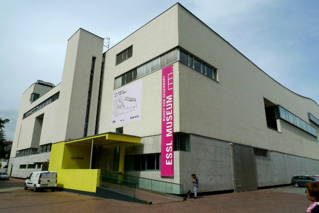 Essl Museum und Klosterneuburg bei Wien